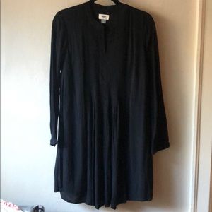 Old Navy Black Notch Neck Pleated Peasant Dress
